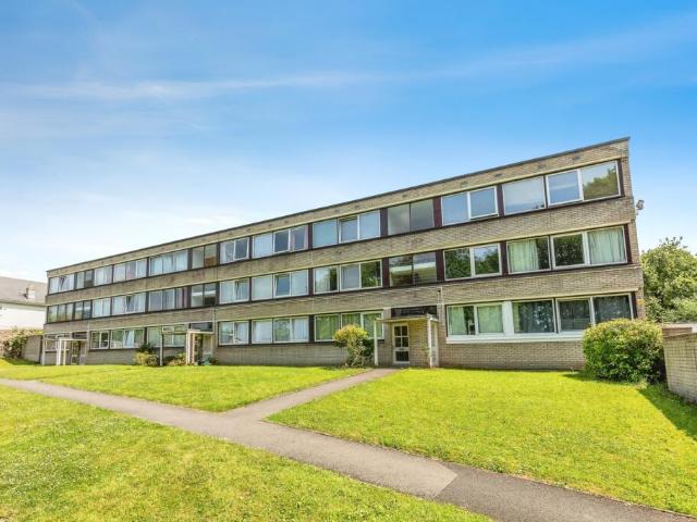 Flat for sale in Feckenham, City Of Bristol