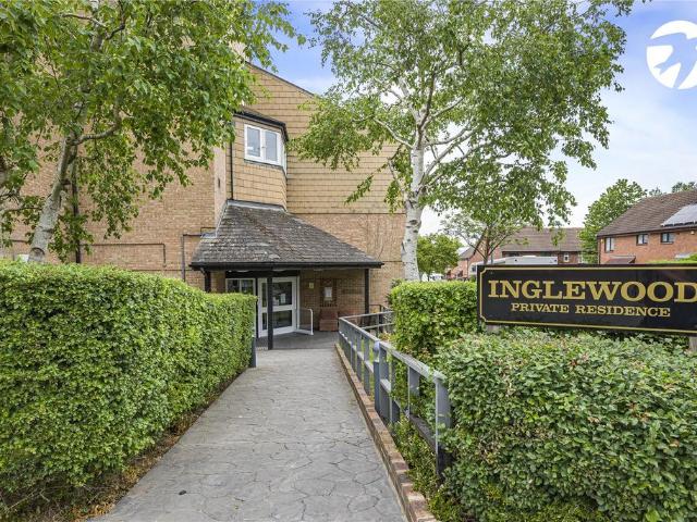 Flat for sale in Swanley, The Butts