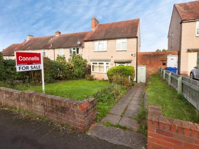 Flat for sale in Kingswinford, Dudley