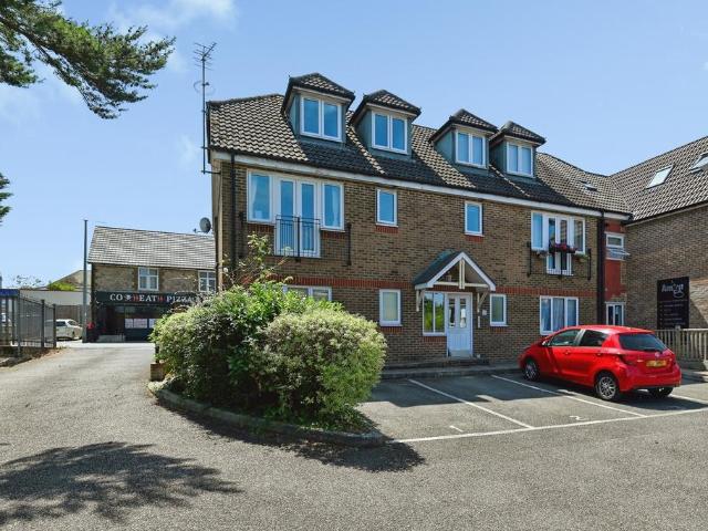Flat for sale in Coxheath, Maidstone