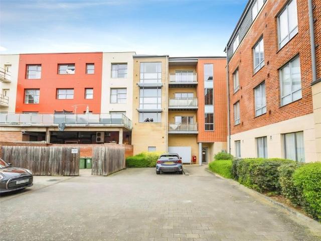 Flat for sale in King's Walden, Hertfordshire