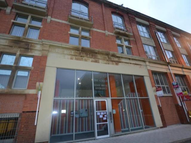 Flat for sale in St Matthew's, Old Wharf