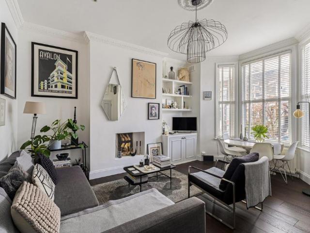 Flat for sale in Kensal Town, Greater London