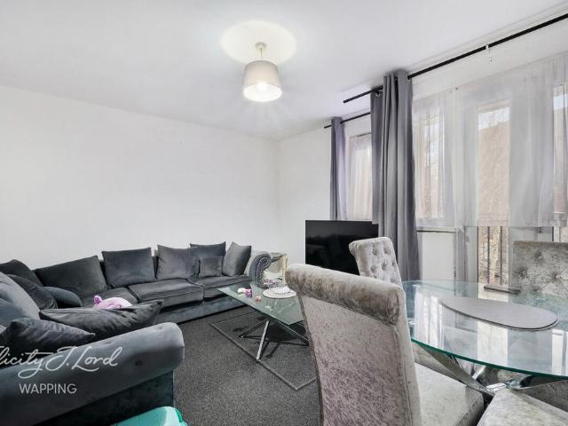 Flat for sale in Spitalfields, Whitechapel