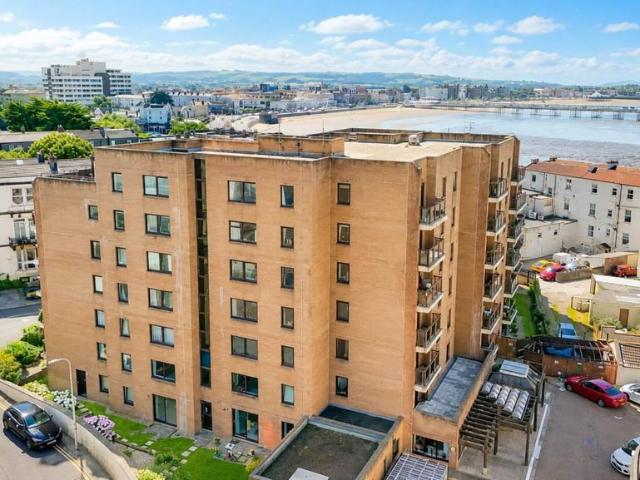 Flat for sale in Weston-super-mare, North Somerset