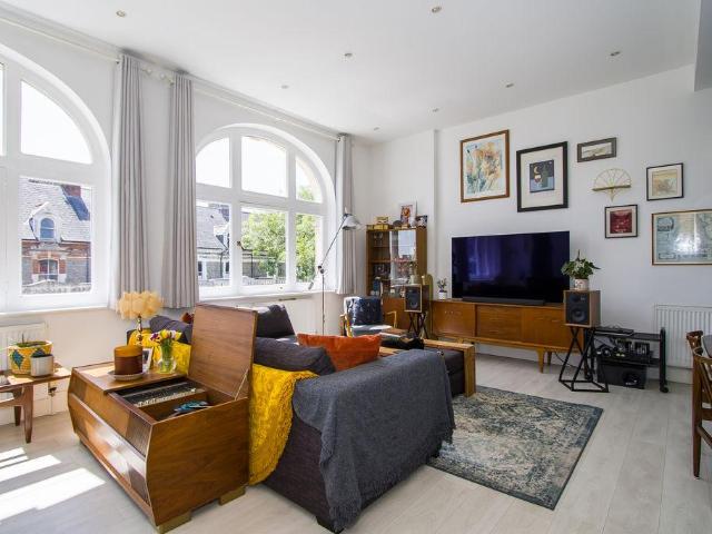 Flat for sale in Penarth Marina, Penarth
