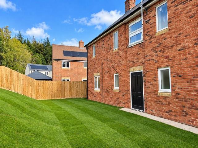 Flat for sale in Daggons, Olderholt