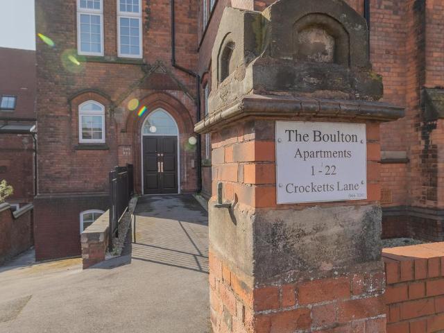 Flat for sale in Smethwick, West Midlands