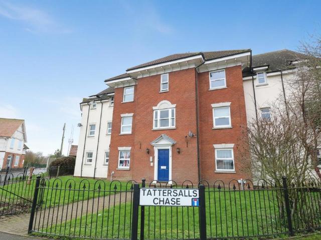Flat for sale in Maldon, Essex