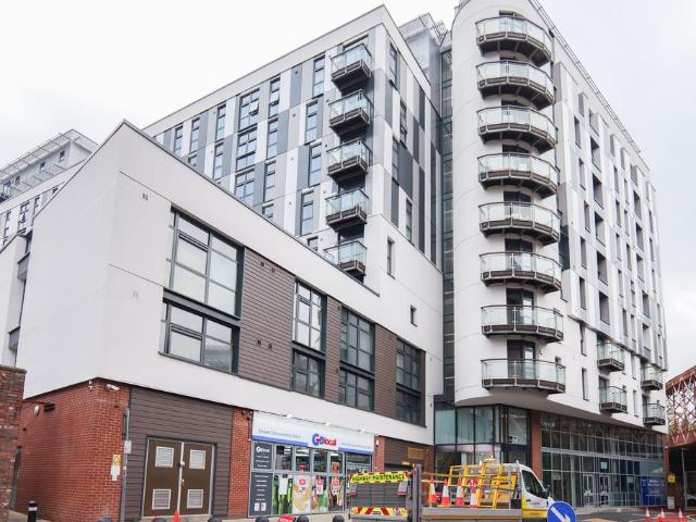 Flat for sale in City Centre, Salford