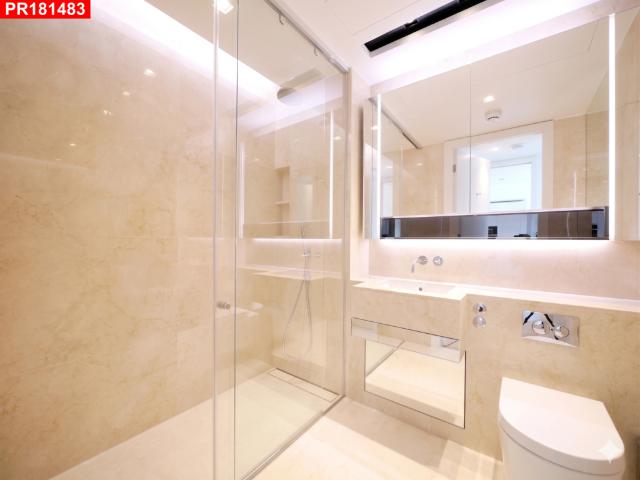 Flat for sale in West Kensington, Greater London