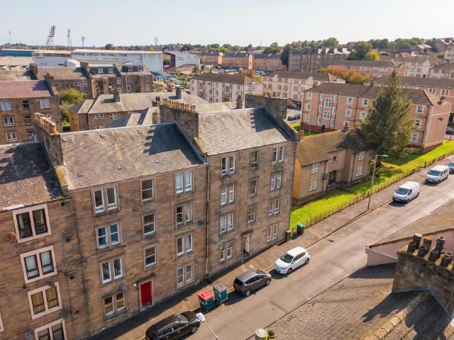 Flat for sale in Clepington, Dundee