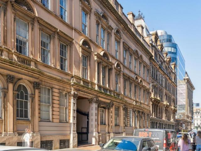 Flat for sale in Merchant City, Scotland