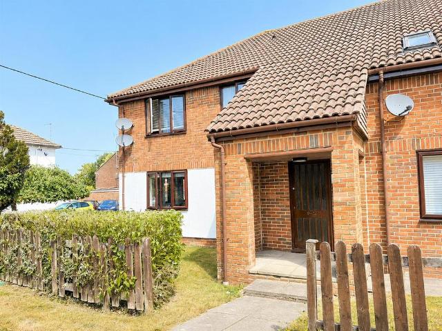 Flat for sale in World's End, Perryfields