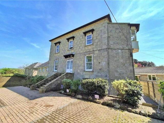 Flat for sale in Niton and Whitwell, Niton