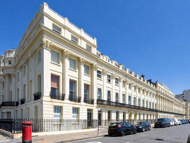 Flat for sale in Brunswick
