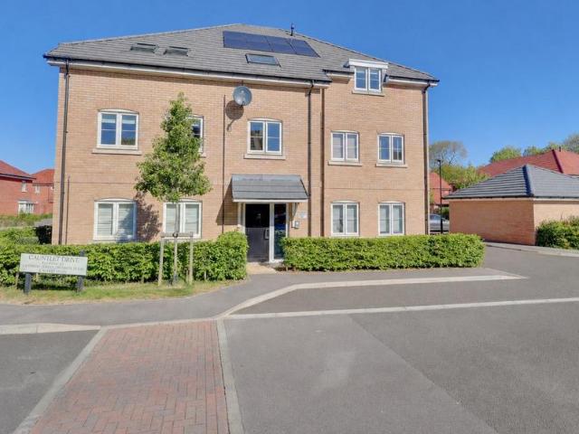 Flat for sale in Fareham, Hampshire