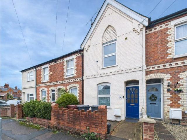 Flat for sale in Newtown, Reading