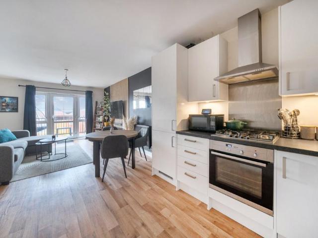 Flat for sale in Blackhills, Surrey