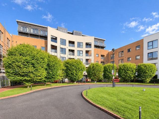 Flat for sale in Dingle, Liverpool