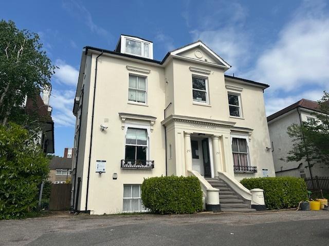 Flat for sale in London Borough of Croydon, Cat Hill