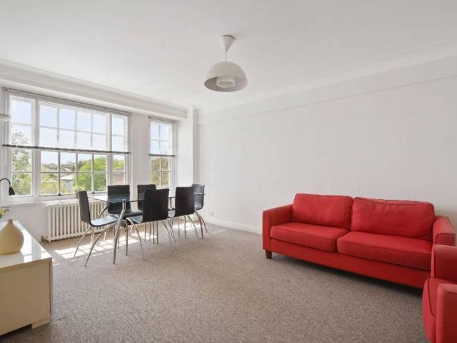 Flat for sale in Chalk Farm, Primrose Hill