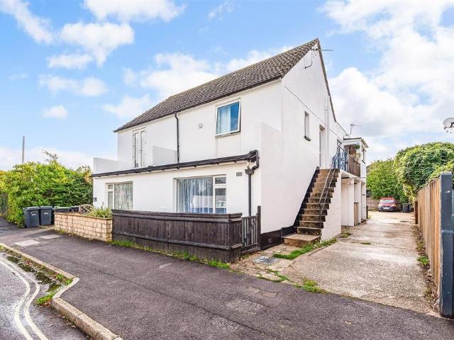Flat for sale in Mengham, Havant