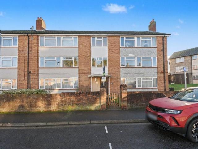 Flat for sale in Clewer Village, Windsor