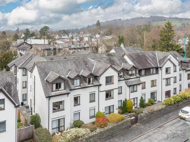 Flat for sale in Bowness-on-windermere