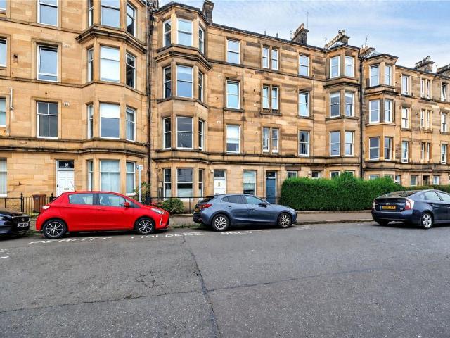 Flat for sale in Broughton, Scotland