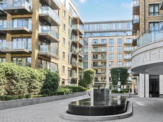 Flat for sale in Hammersmith, Greater London