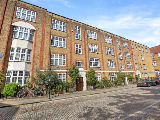 Flat for sale in Somers Town, Greater London