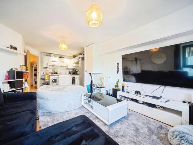 Flat for sale in Grange Farm, Shenley Church End