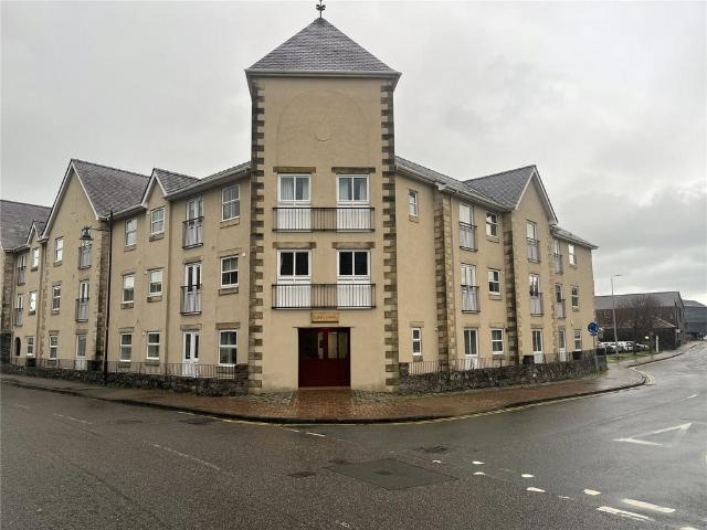 Flat for sale in Caernarfon