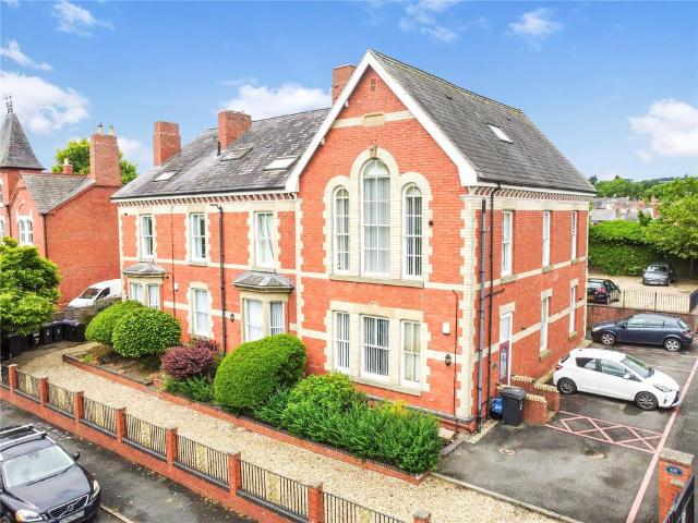 Flat for sale in Oswestry, Shropshire