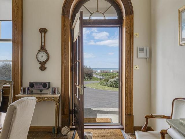 Flat for sale in Seaford, Iford