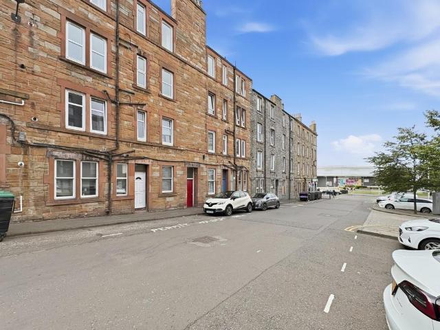 Flat for sale in Fountainbridge, Scotland