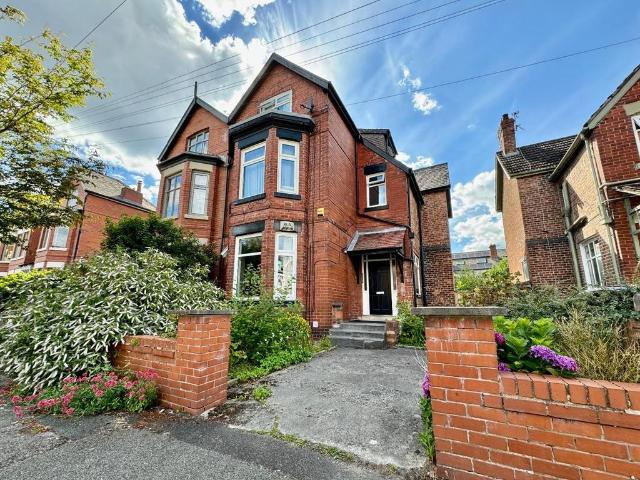 Flat for sale in Georgia, Greater Manchester