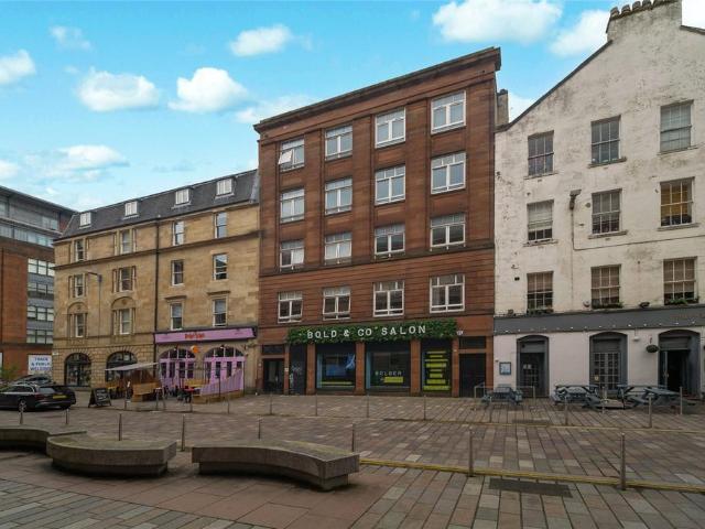 Flat for sale in Merchant City, Scotland