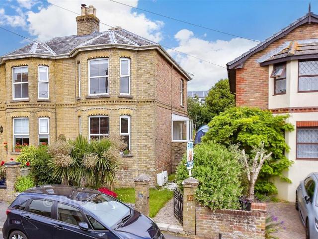 Flat for sale in St. Helens, Isle Of Wight