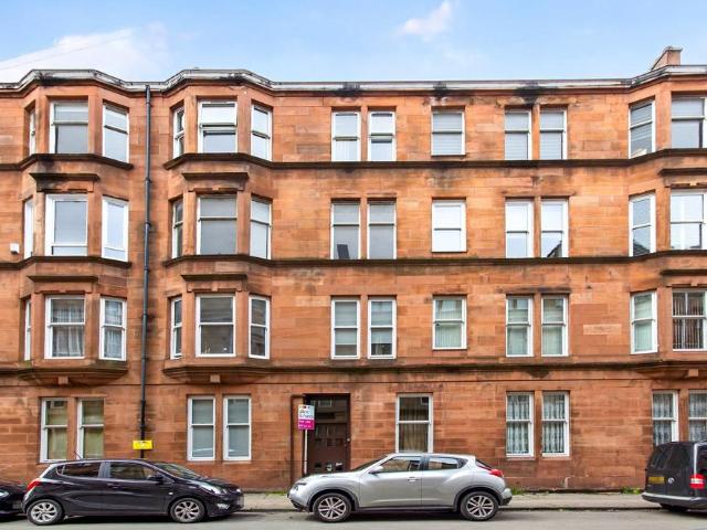 Flat for sale in Camlachie, Scotland