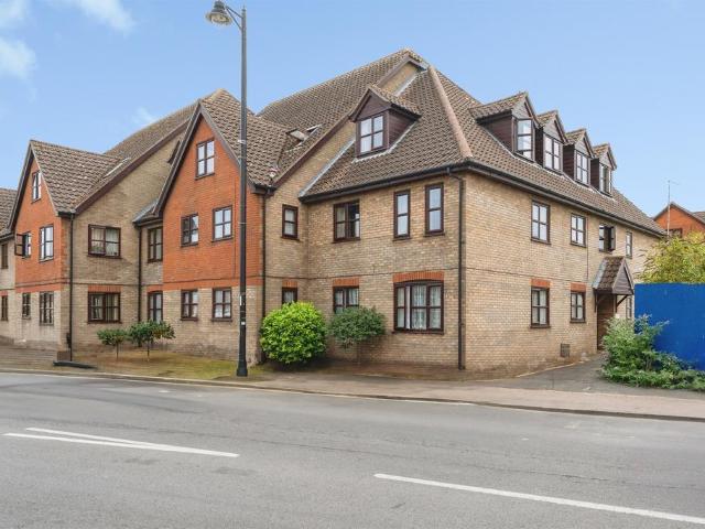 Flat for sale in Four Gotes, Cambridgeshire