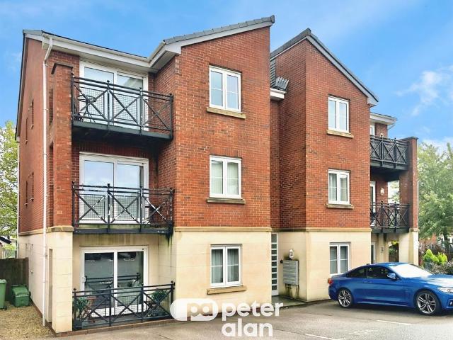 Flat for sale in Llanishen, Cardiff