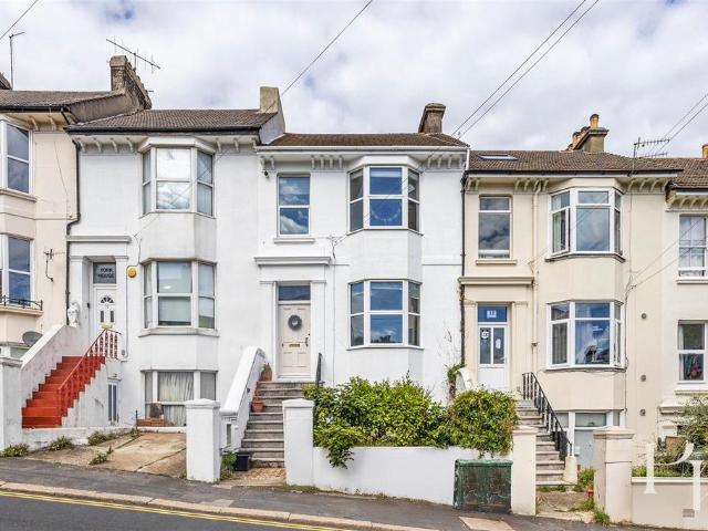 Flat for sale in Brighton & Hove