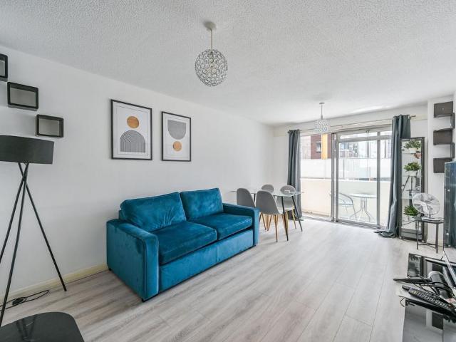 Flat for sale in East Marylebone, Mayfair