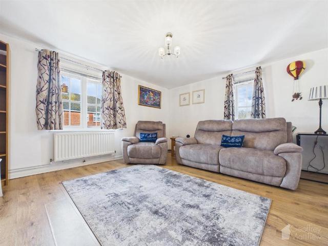 Flat for sale in Great Ashby, King's Walden