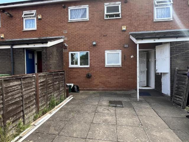 Flat for sale in West Bromwich, Swan Village