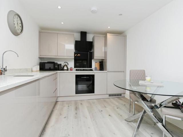 Flat for sale in Melbourne, Chelmsford