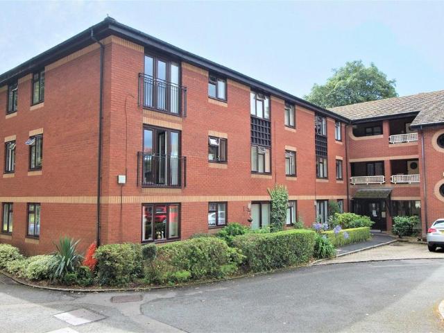 Flat for sale in Oldway, Livermead