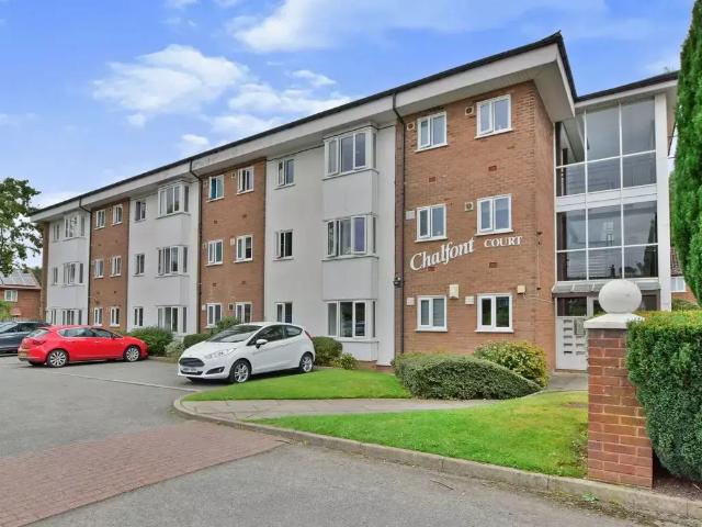 Flat for sale in Knutsford